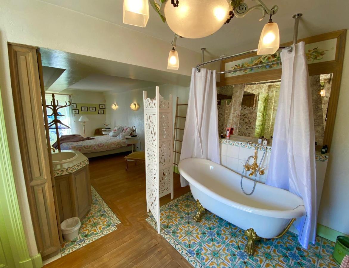 Chateau Des Janroux Julienas Phòng bức ảnh